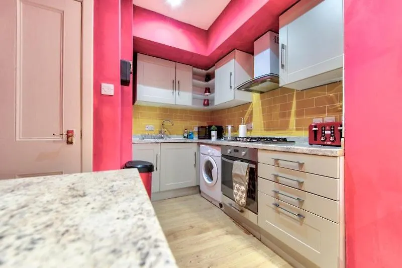 Edinburgh Central Ground Floor Apartment 0*,  United Kingdom