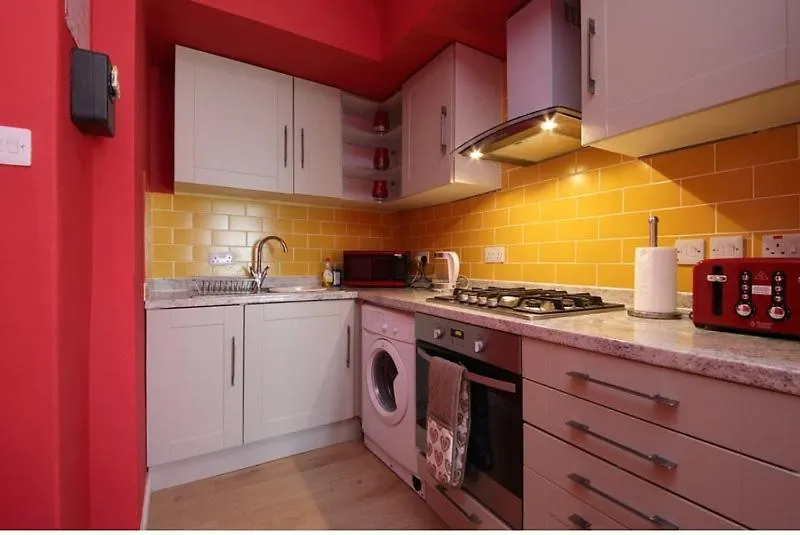 Edinburgh Central Ground Floor Apartment 0*,  United Kingdom