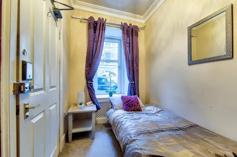 Edinburgh Central Ground Floor Apartment