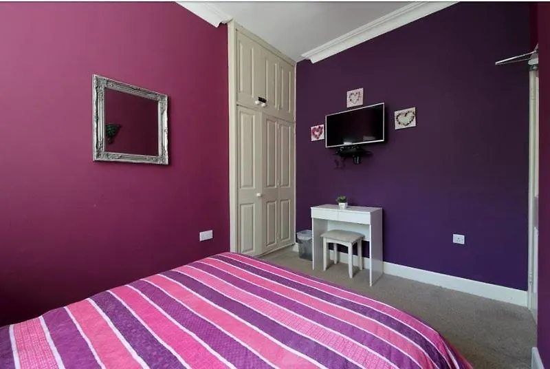 Edinburgh Central Ground Floor Apartment
