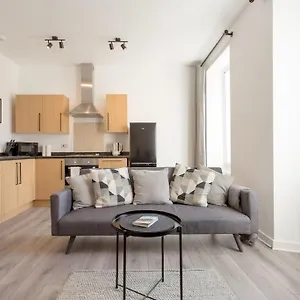  Apartamento Modern & Bright 1 Bed For 4 Close To Centre!