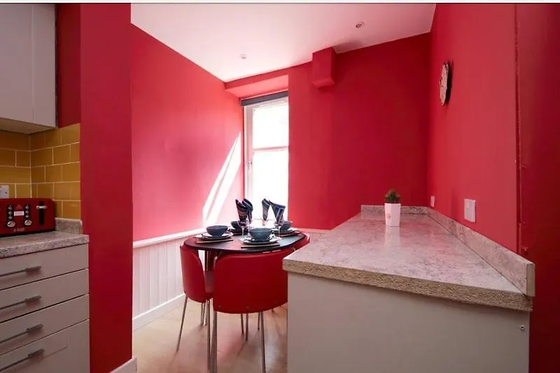 Edinburgh Central Ground Floor Apartment 0*,  United Kingdom